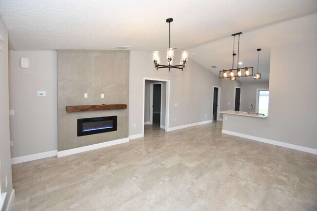 Building Photo - 86 Laramie Dr