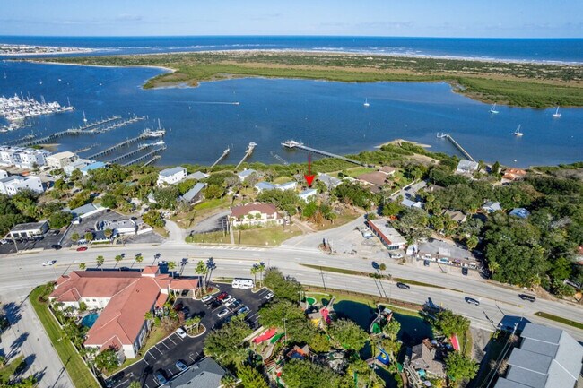 Building Photo - 2 Sanchez Cove