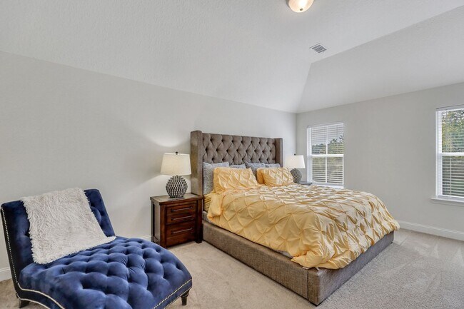 Building Photo - COMING JUNE 2026! (Pet Friendly)