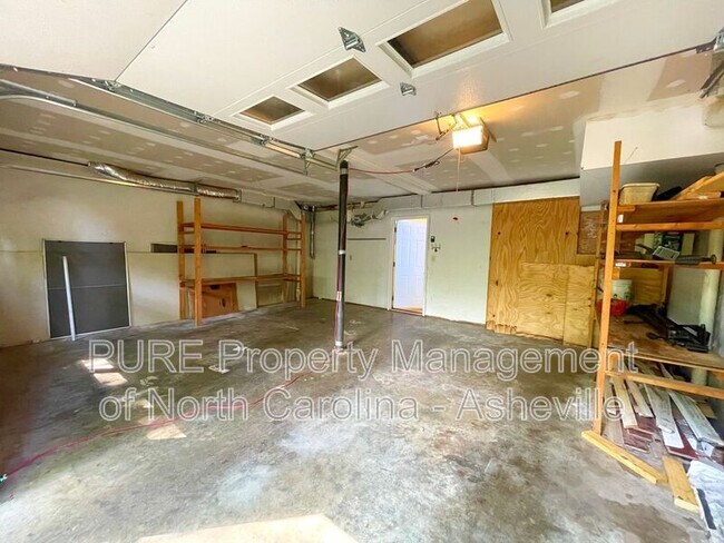 Building Photo - 101 Hanlon Mountain Rd