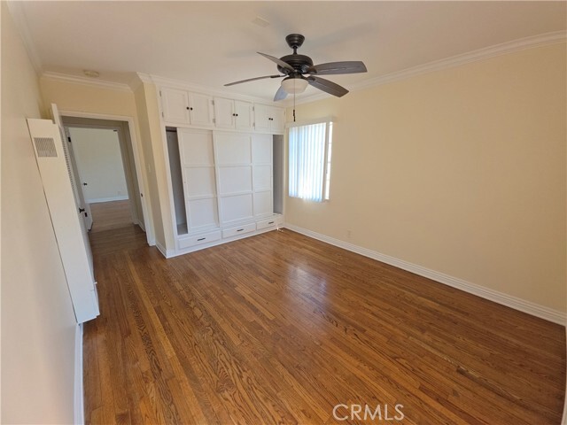 Building Photo - 575 Levering Ave