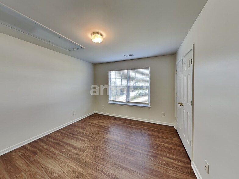 Building Photo - 13624 Whitebark Ct