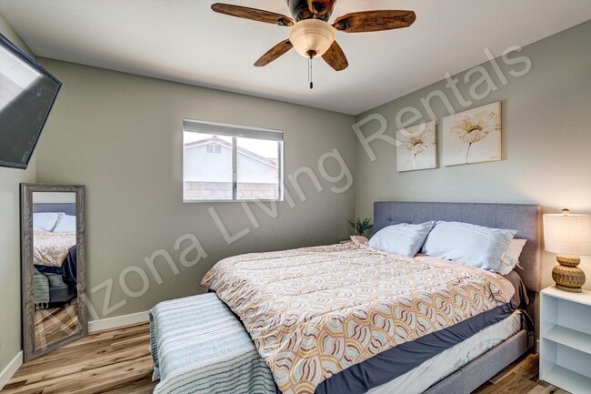 Building Photo - FURNISHED RENOVATED HOME