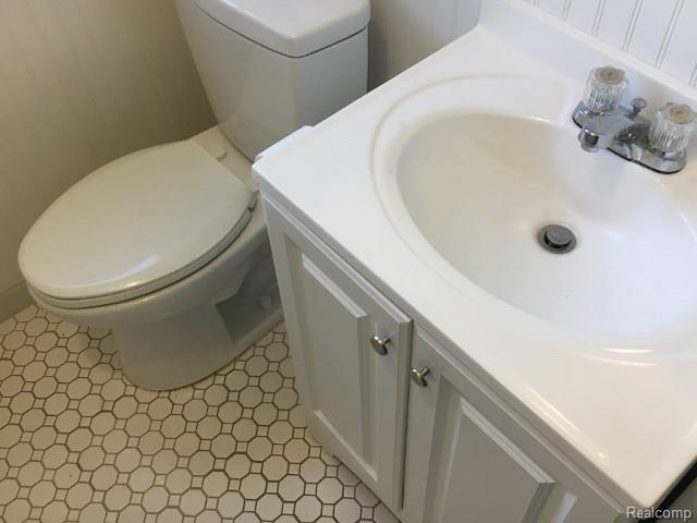 Building Photo - 3534 Fort Dr