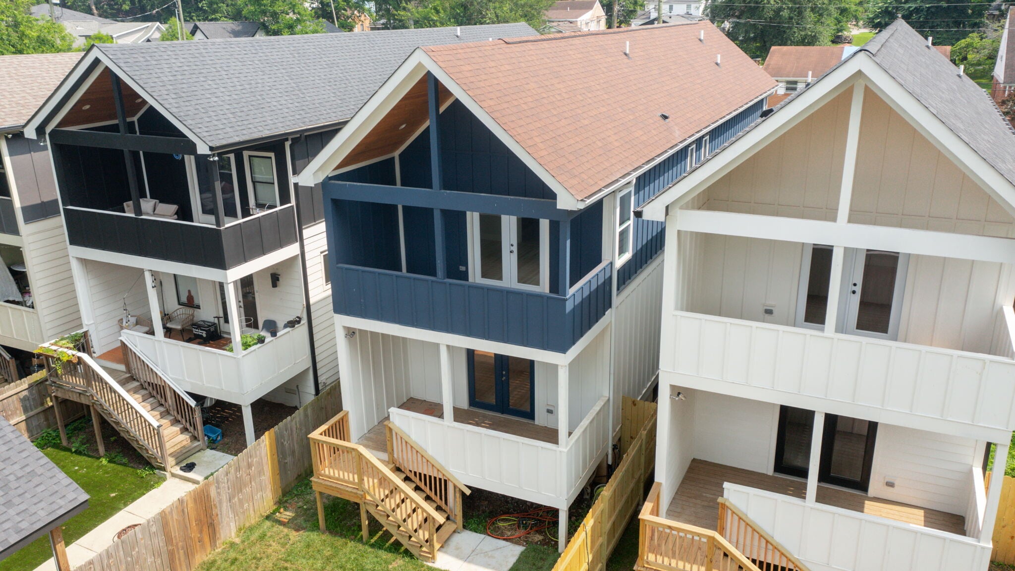 Building Photo - 2416 Albion St