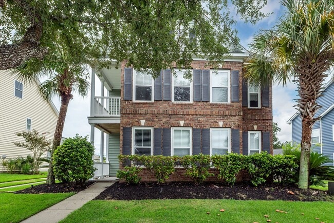 Building Photo - 4 Bedroom, 2.5 Bathroom Home in Reminisce ...
