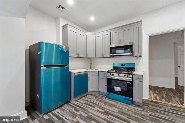 Building Photo - 79 High St