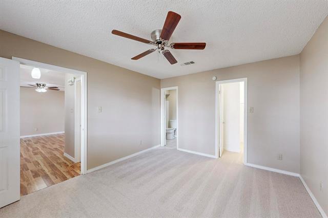 Building Photo - 1900 N Irving Heights Dr