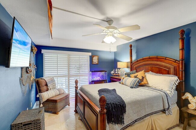 Building Photo - 4770 Brittany Dr S