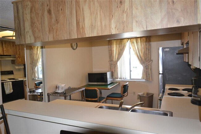 Building Photo - 216 Cypress Ln