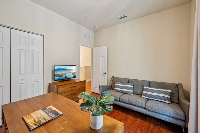 Building Photo - 4714 Monarch Way