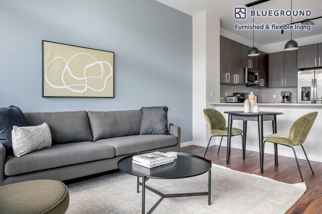 Building Photo - 3000 Pearl Pkwy