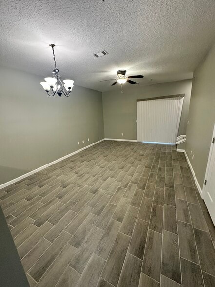 Living room - 148 Leese Dr