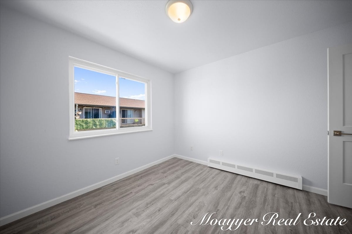 Building Photo - 1041 Abbey Ct