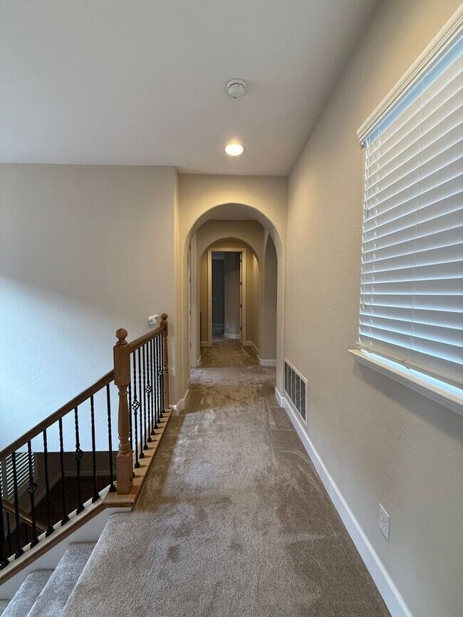 Building Photo - South Reno 3 Bed 4.5 Bath Home W/ Casita