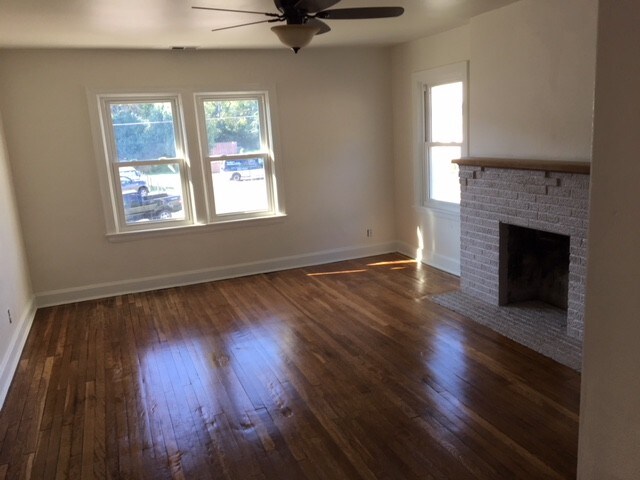 living room - 6852 Main St