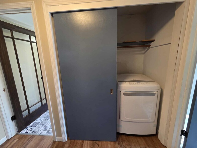 Building Photo - 901 Swift Ave