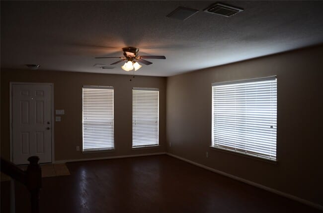 Building Photo - 2507 Pembroke Springs