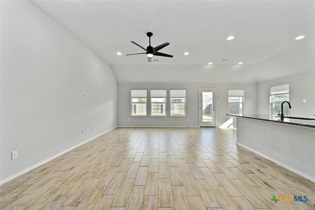 Building Photo - 250 Sage Meadows Dr