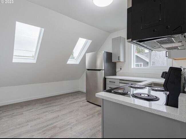 Building Photo - 212 N Blandena St