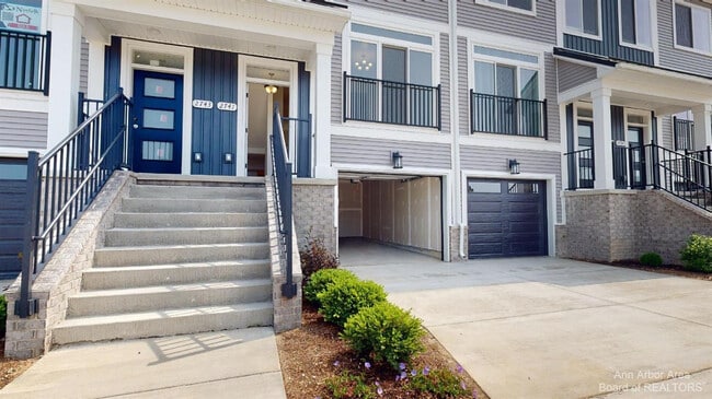 Building Photo - 2741 Bristol Rdg Dr