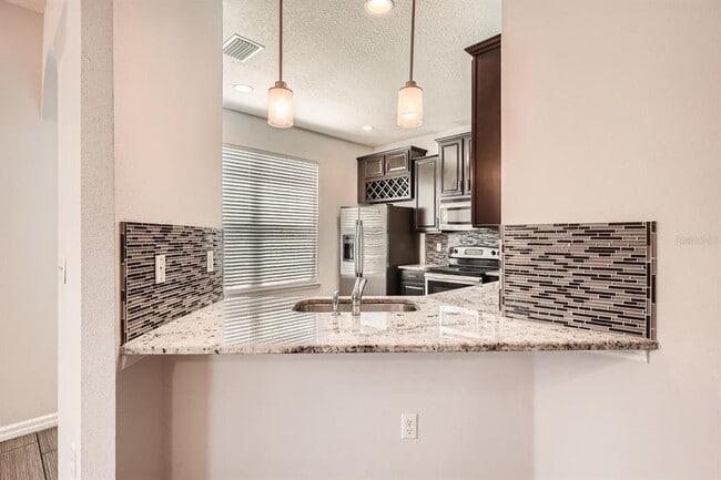 Building Photo - 7001 Interbay Blvd