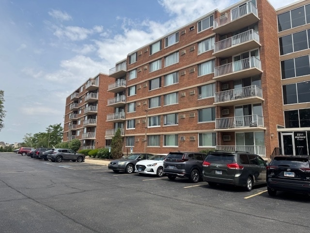 Building Photo - 2211 S Highland Ave