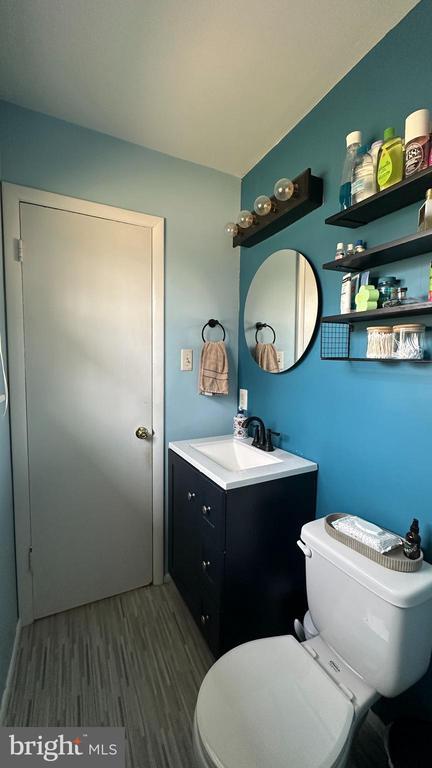 Building Photo - 228 Embleton Rd