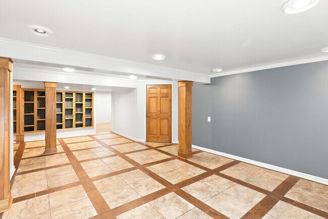 Building Photo - 1746 NW 39th St