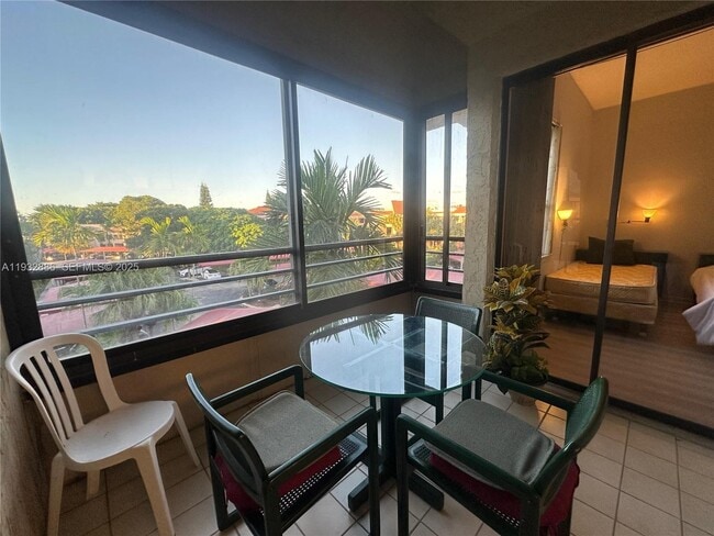 Building Photo - 7472 La Paz Blvd