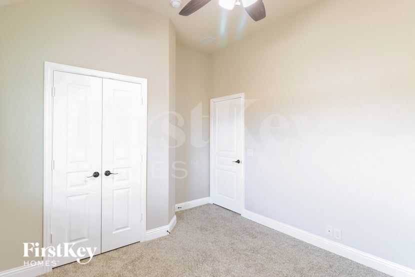 Building Photo - 1125 Marigold Dr