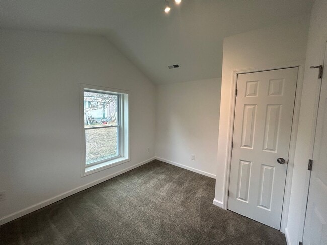 Building Photo - SPECIAL DEAL: $250 OFF FIRST MONTH'S RENT