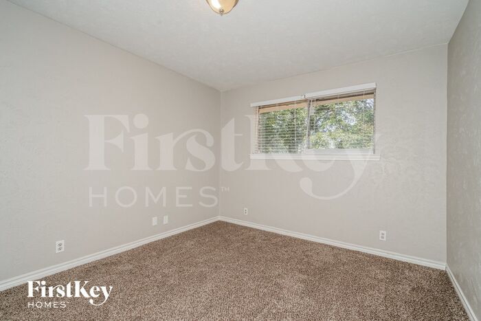 Building Photo - 1625 San Antone Ln