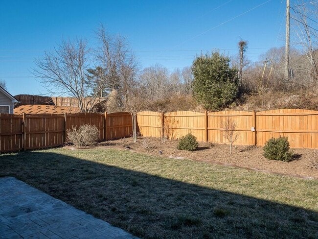 Building Photo - 38 Summer Meadow Rd