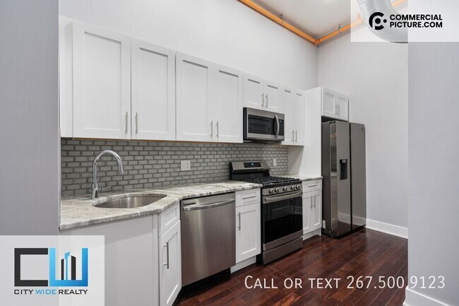 Building Photo - 929 Marlborough St