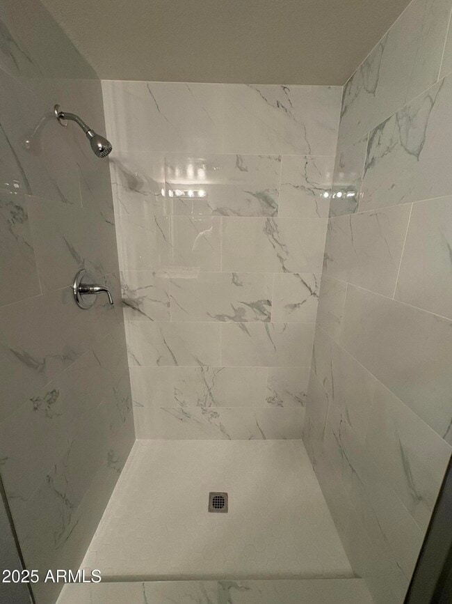 Building Photo - 2938 N 61st Pl