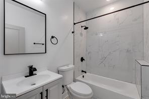 Building Photo - 2234 N Franklin St