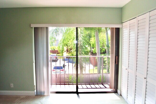 Building Photo - 121 Ocean Cove Dr