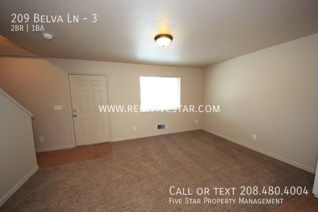 Building Photo - 209 Belva Ln