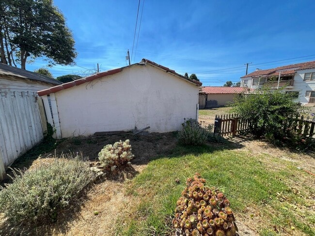 Building Photo - Southside Single Story Home