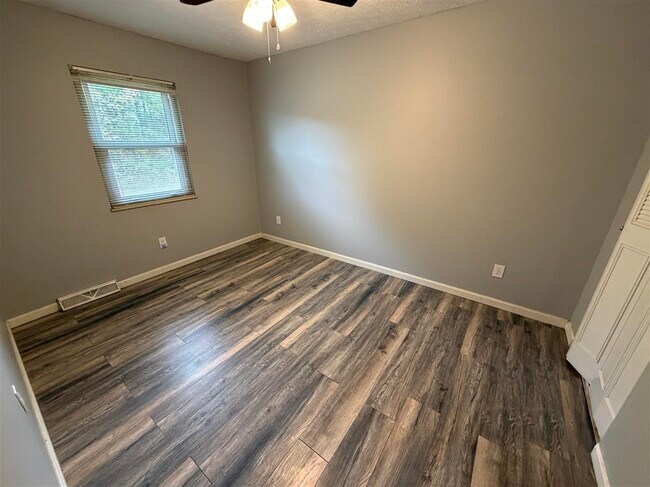 Building Photo - 2600 Northern Rd