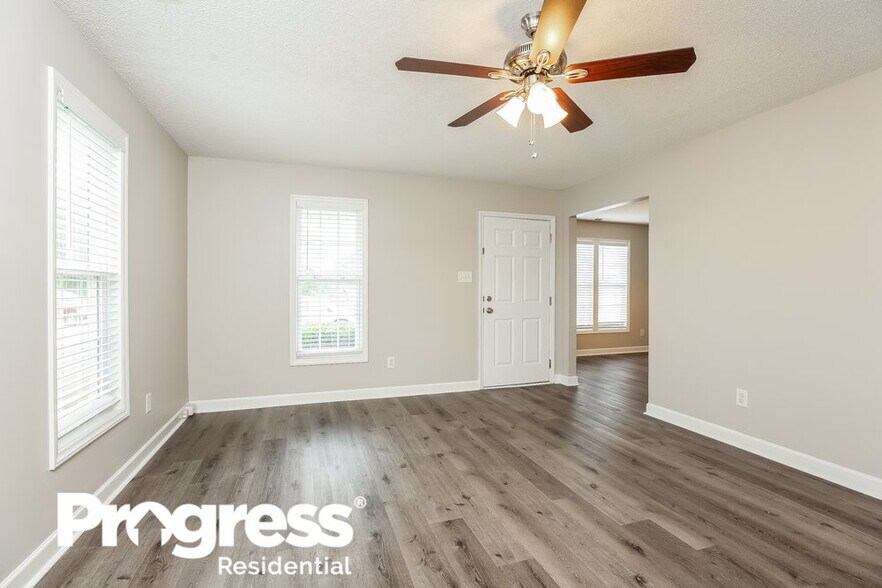 Building Photo - 5640 Tealbrook Dr