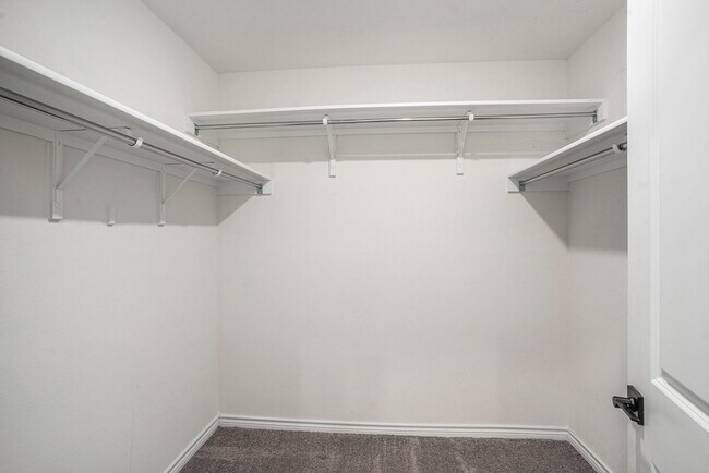 Building Photo - 15043 Tethys Wy