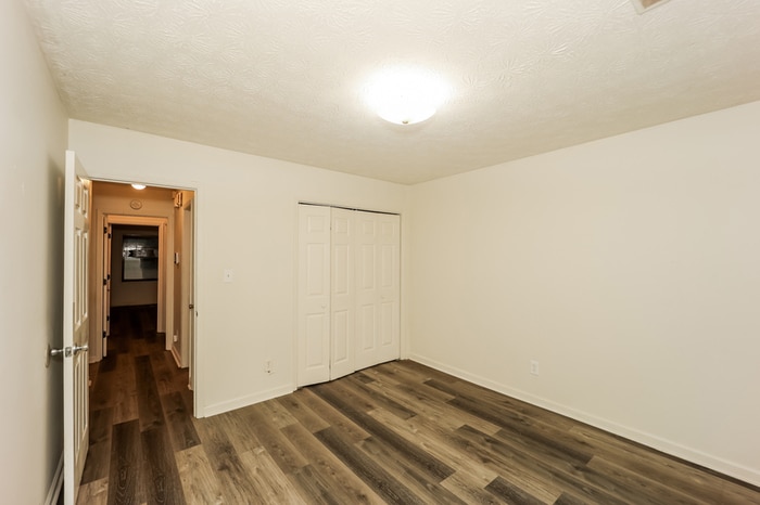 Building Photo - 7074 Williamsburg Dr