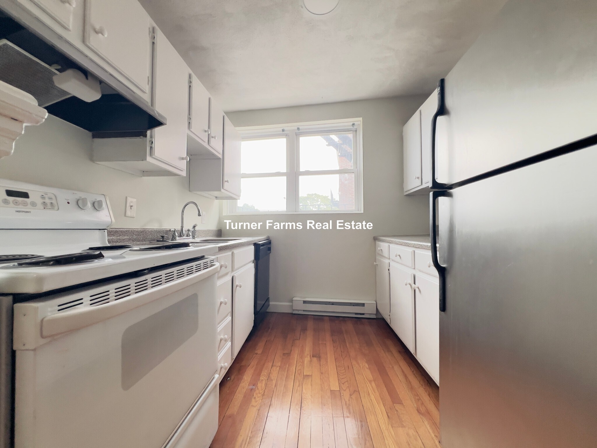 Building Photo - 402A Highland Ave