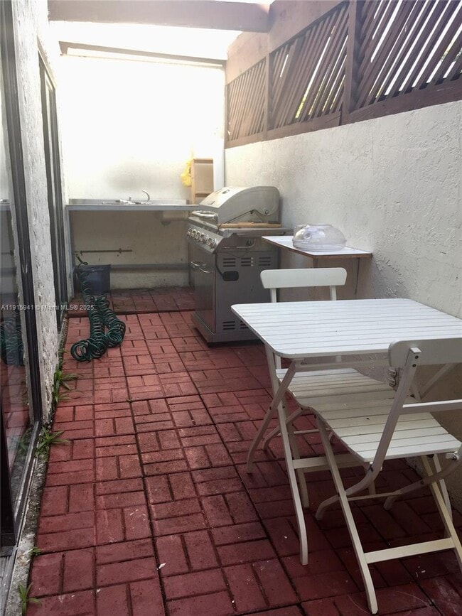 Building Photo - 487 NW 98th Ct