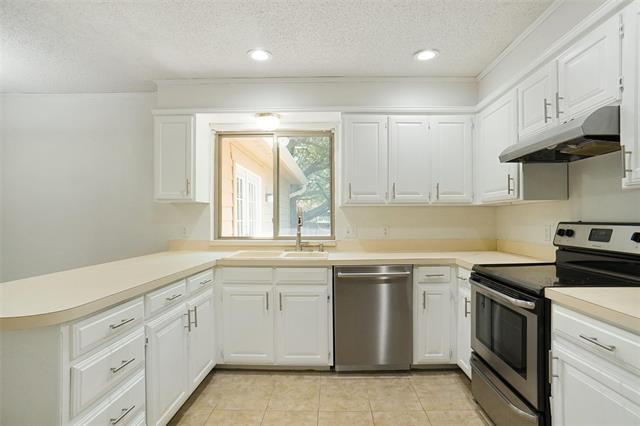 Building Photo - 8341 Crosswind Dr