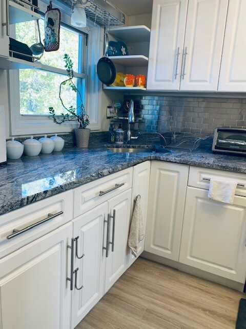 Building Photo - 153 Commercial St