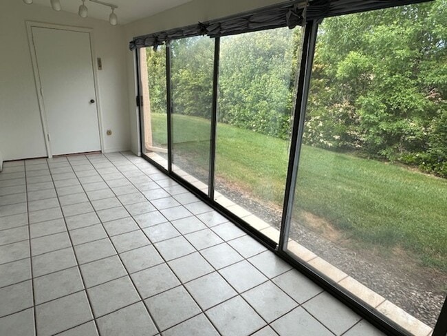 Building Photo - TOWNHOME - VILLAGE OF OAK CREEK - WILD TURKEY
