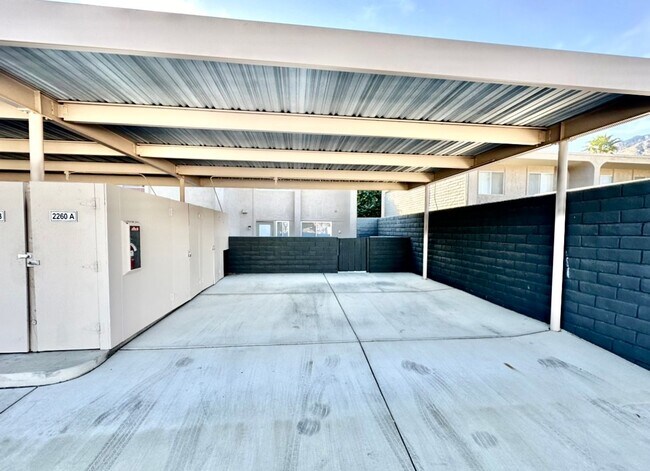 Building Photo - COMING SOON!! Charming 3 Bedroom Condo in Gated Palm Springs Community!